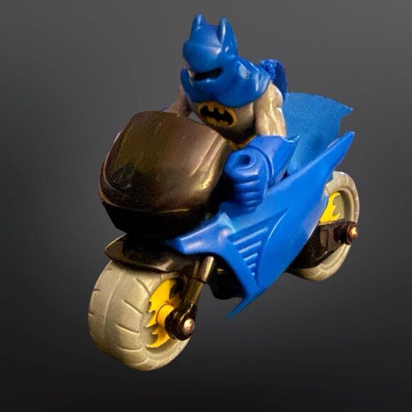 Imaginext DC Super Heroes Joker Gotham Batman BatCycle Glider Wings Jet Pack - Picture 6 of 13